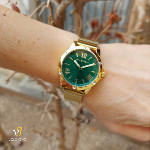 ✌️Reloj Viceroy Chic 401166-63 mujer en acero dorado y esfera verde.